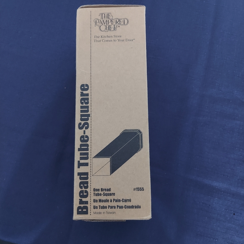 Pampered Chef Square Bread Tube